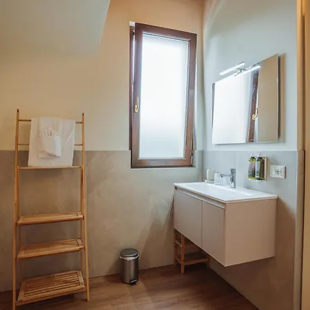 بيت ضيافة Garda Relais 4*